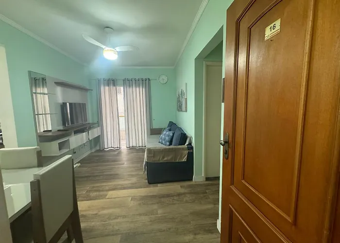 Apto Com Piscina, Churrasqueira, Ar Condicionado