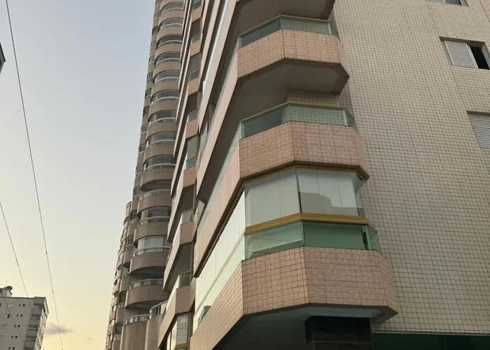 Apto Com Piscina, Churrasqueira, Ar Condicionado